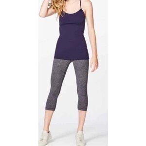 Lululemon‎ Power Pose Tank Top Women Size 12 Blue Color lightweight Yoga